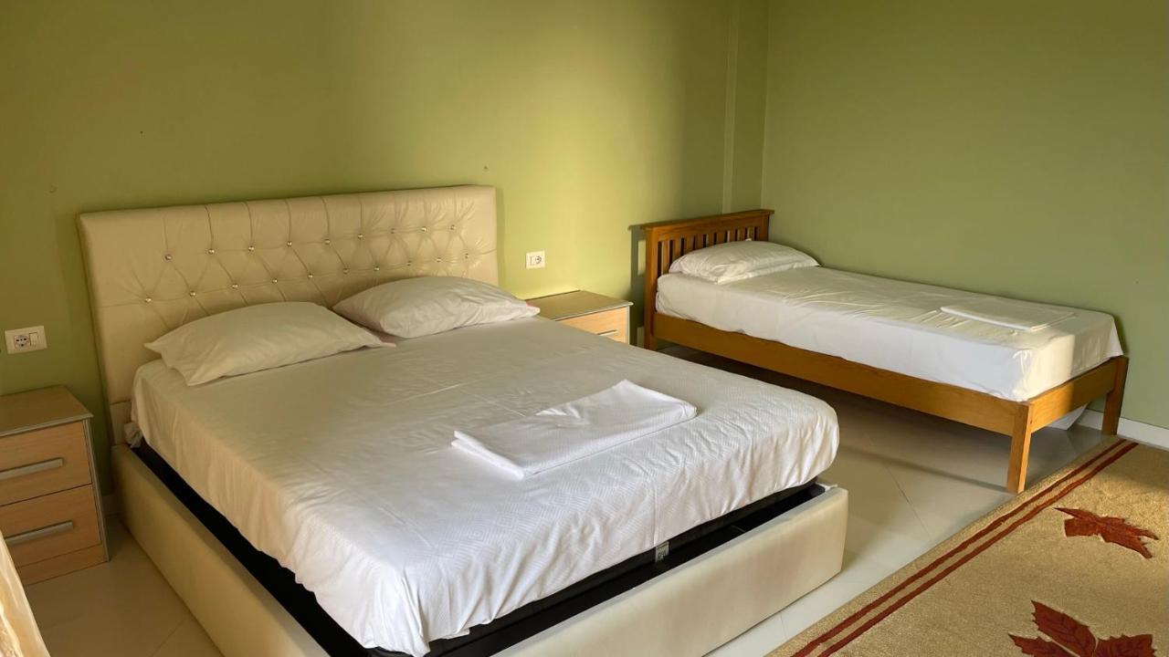 Vlorë Azure Apartments By Kondo Stays מראה חיצוני תמונה