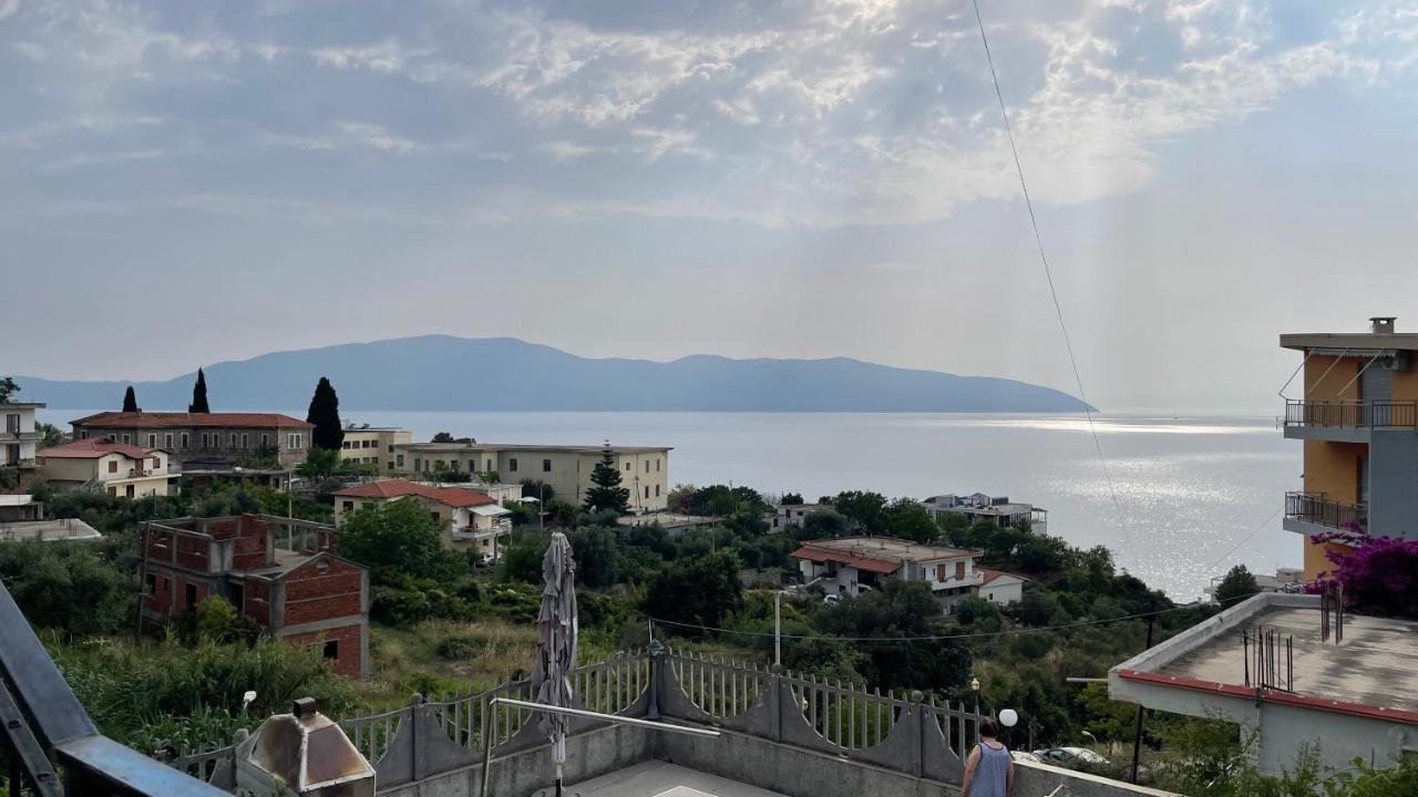 Vlorë Azure Apartments By Kondo Stays מראה חיצוני תמונה
