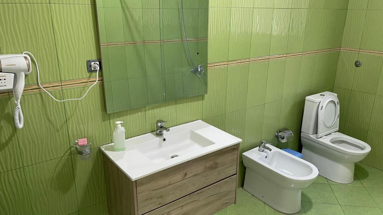 Vlorë Azure Apartments By Kondo Stays מראה חיצוני תמונה