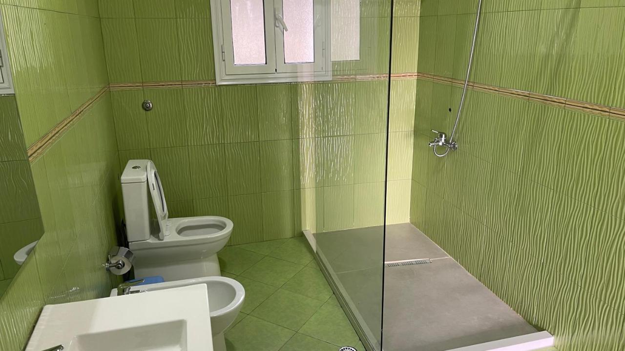 Vlorë Azure Apartments By Kondo Stays מראה חיצוני תמונה